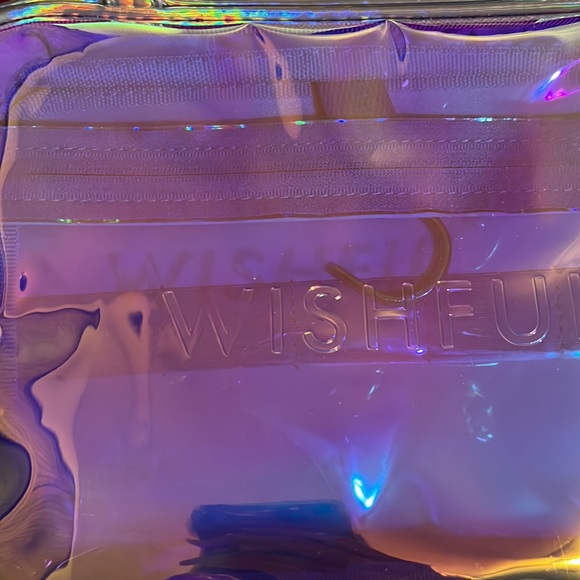 HUDA WISHFUL TRAVEL COSMETICS BAG Iiridescent trace bag NEW - Picture 4 of 6